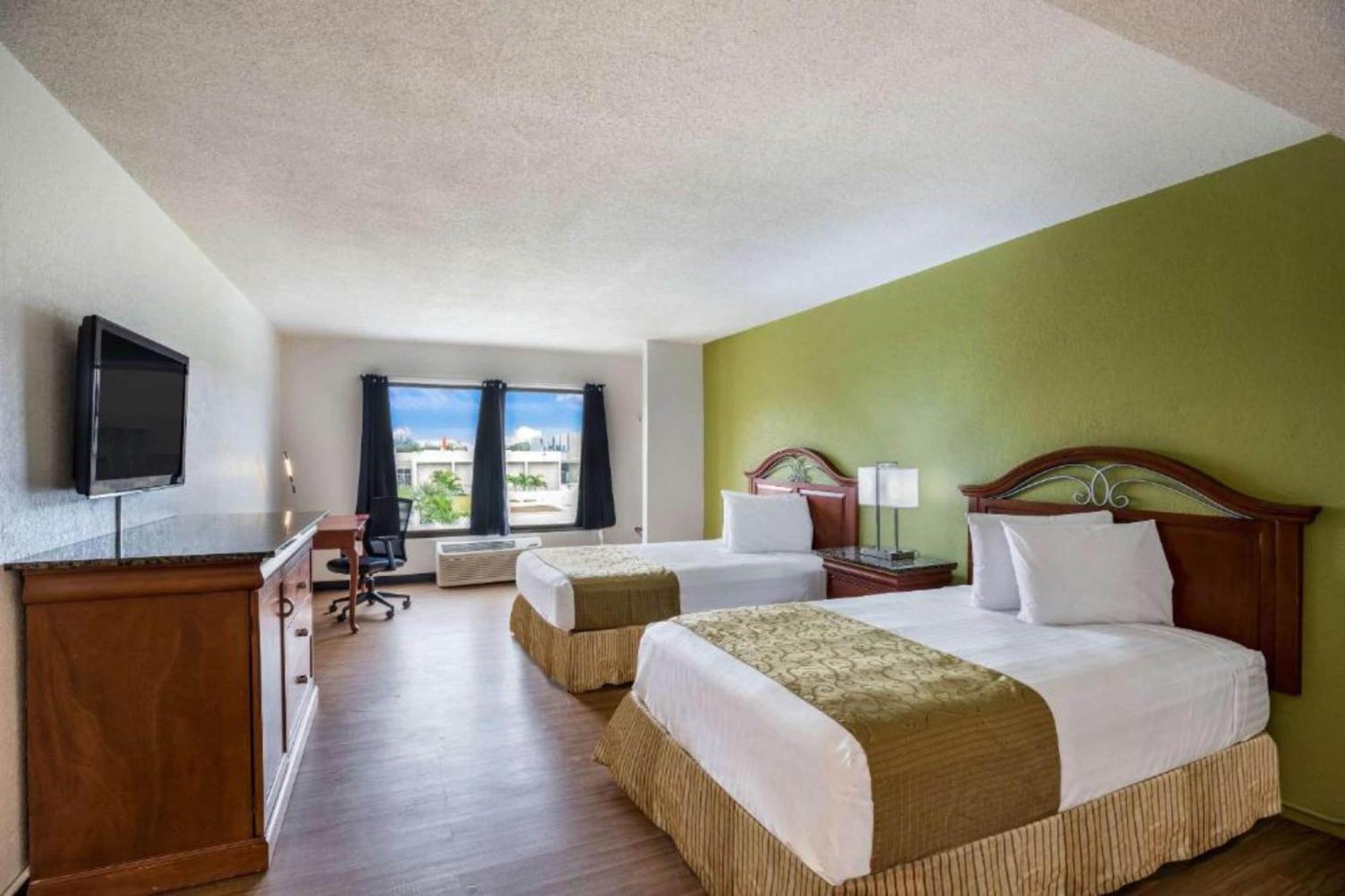 Oyo Hotel Orlando Airport Экстерьер фото