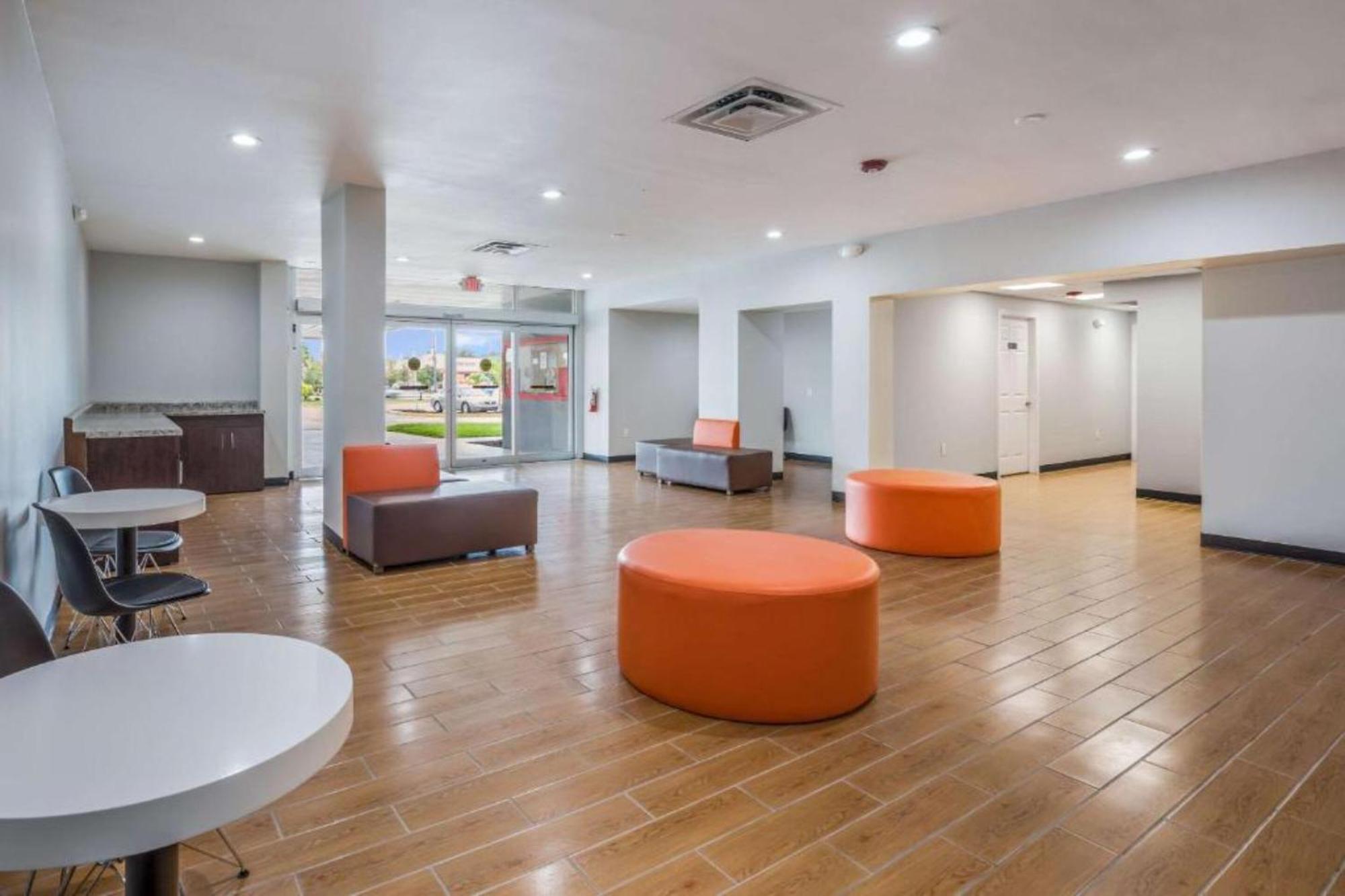 Oyo Hotel Orlando Airport Экстерьер фото
